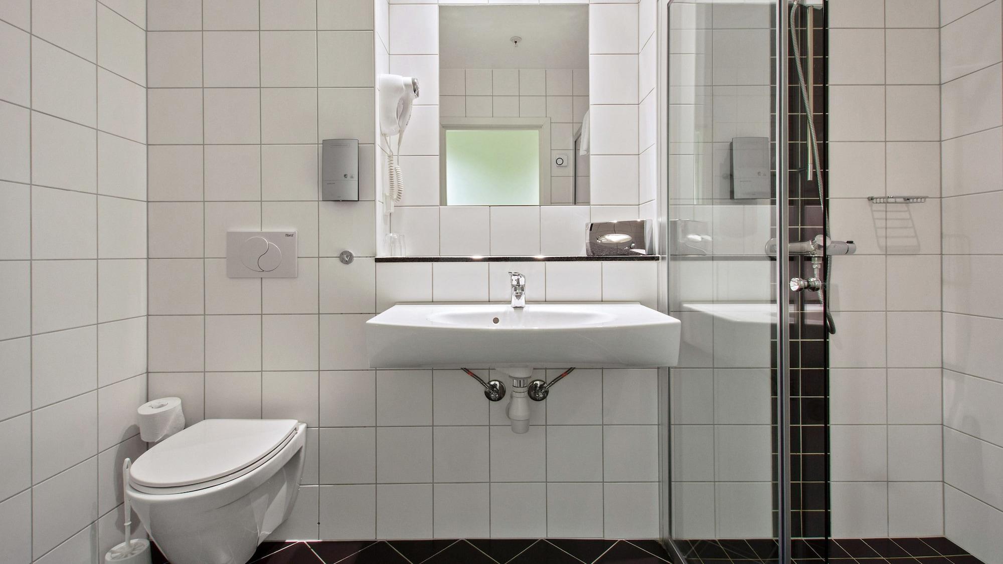 Thon Partner Hotel Baronen Alesund Exterior photo