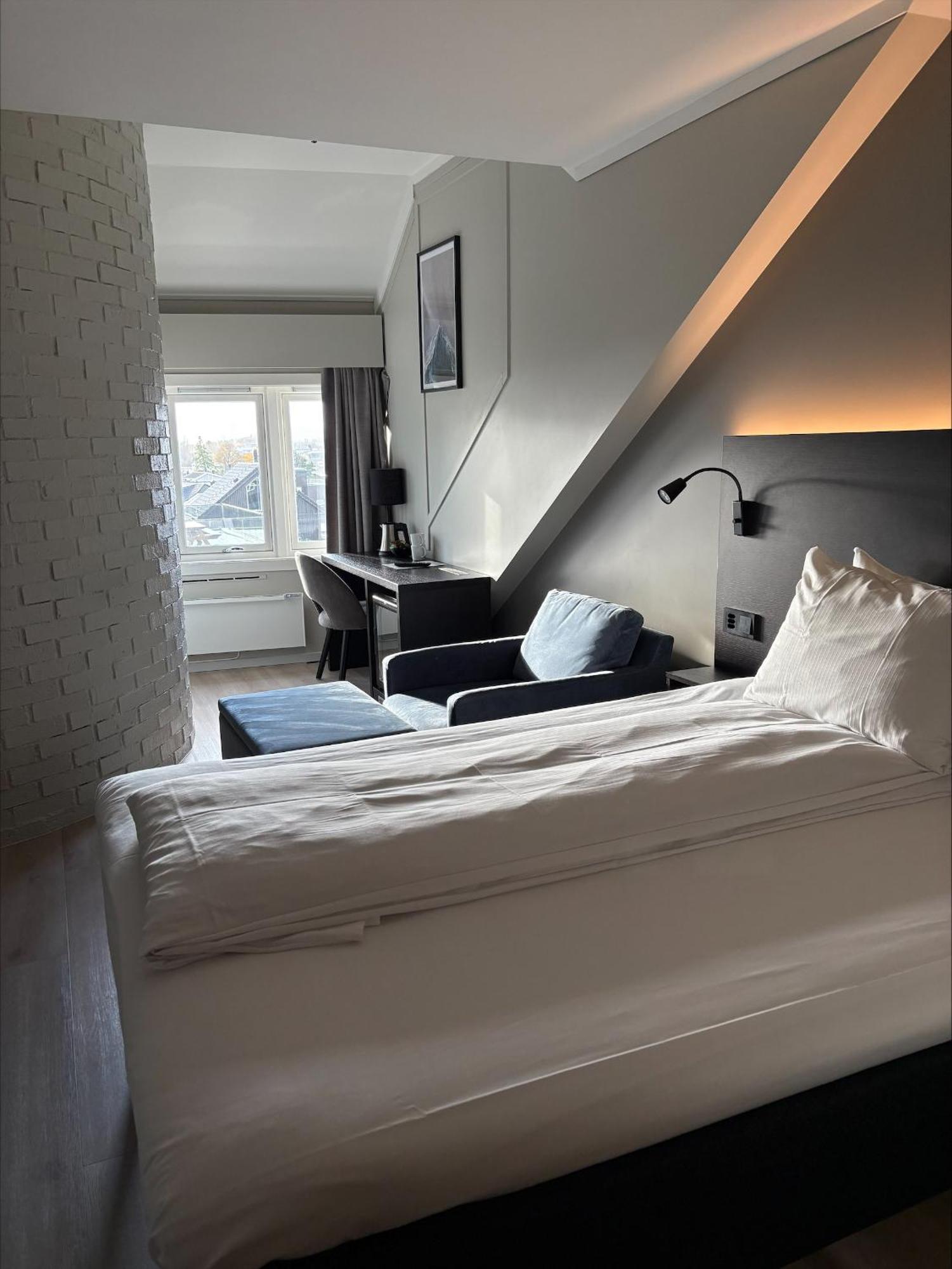 Thon Partner Hotel Baronen Alesund Exterior photo